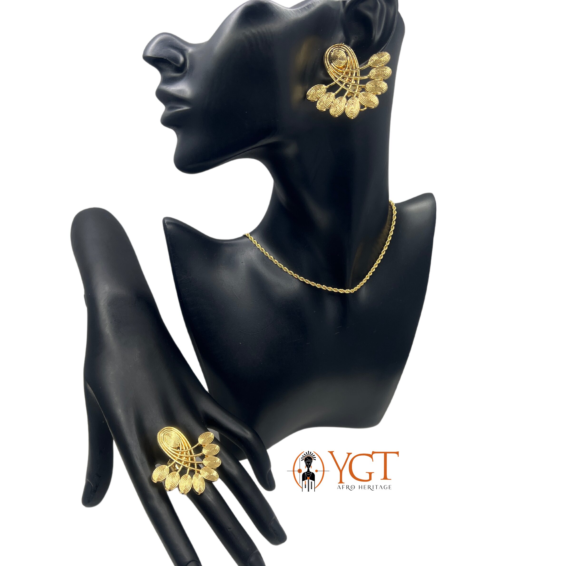 Ama (Earrings + Ring Set)